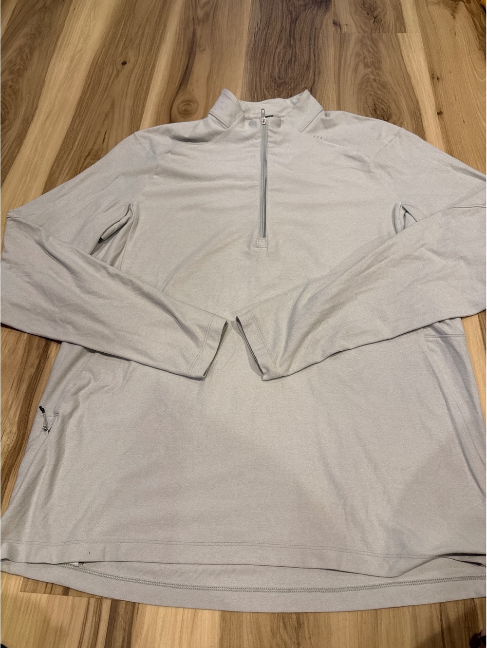 Lululemon men’s pullover